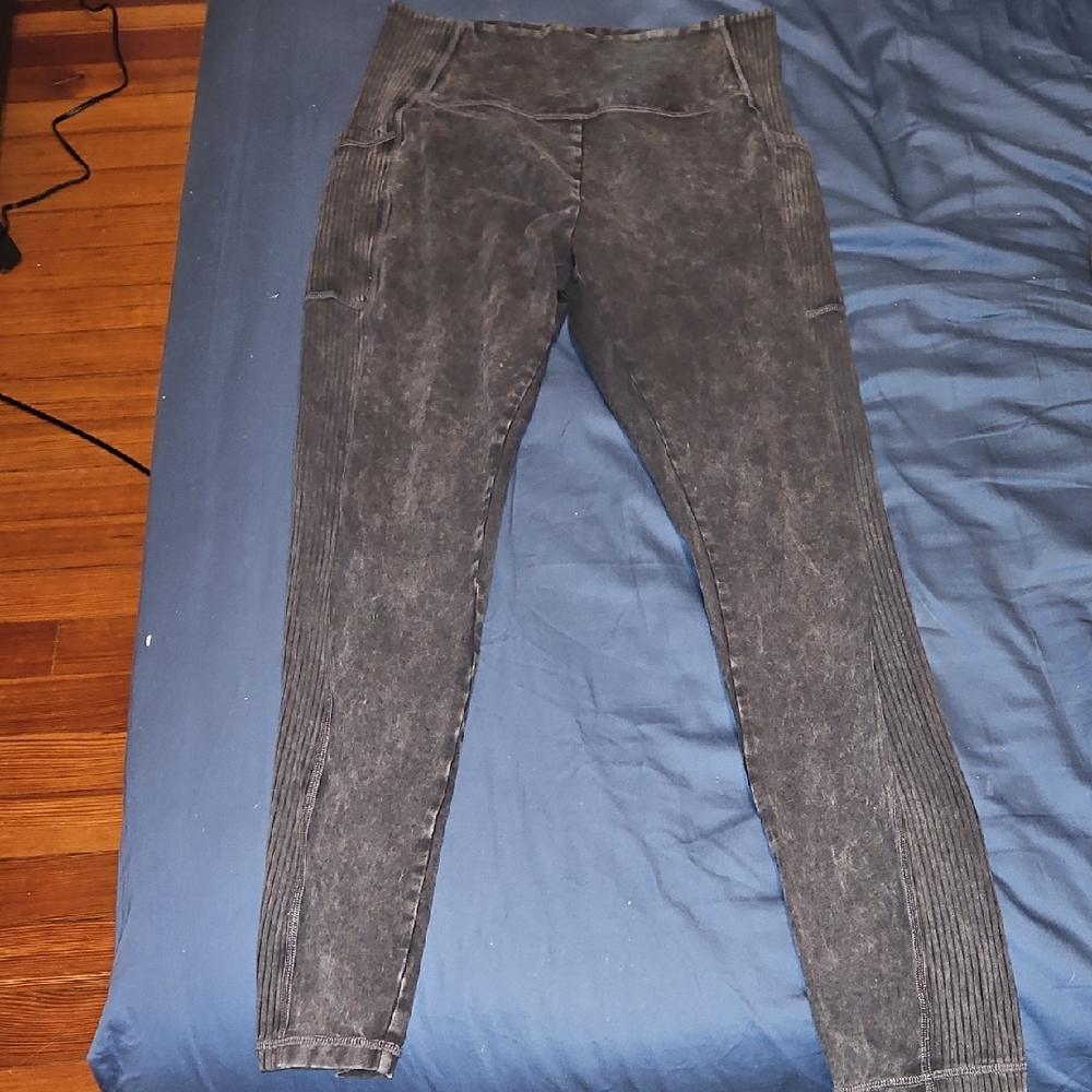 High-Waisted Black Acid Wash Leggings Pockets on Both Sides